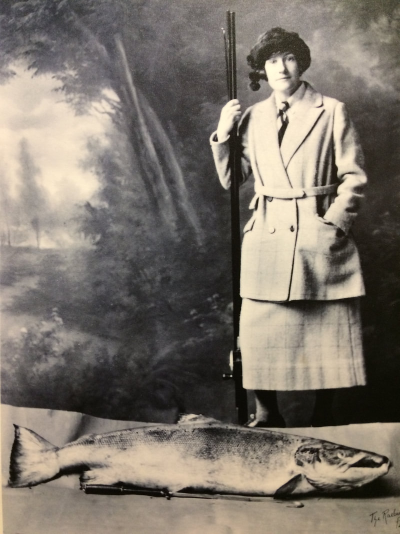 Perth Museum photograph of Georgina Ballantine with the largest salmon ever caught in Britain