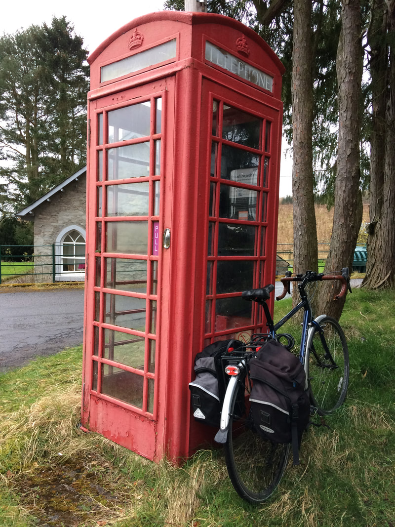 Telephone box at Aberdalgie