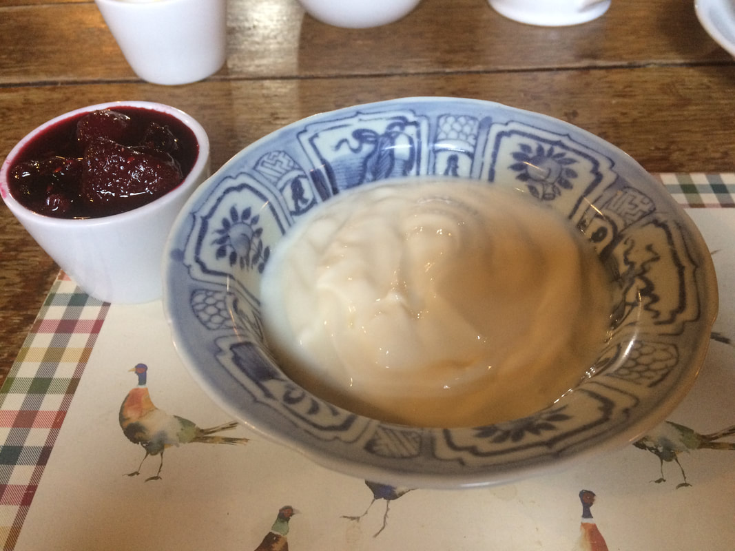 Kirkstyle Inn breakfast- yoghurt and berry compote