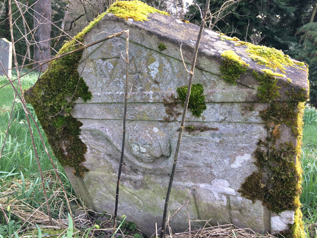 Gravestone in Aberdalgie Churchyard