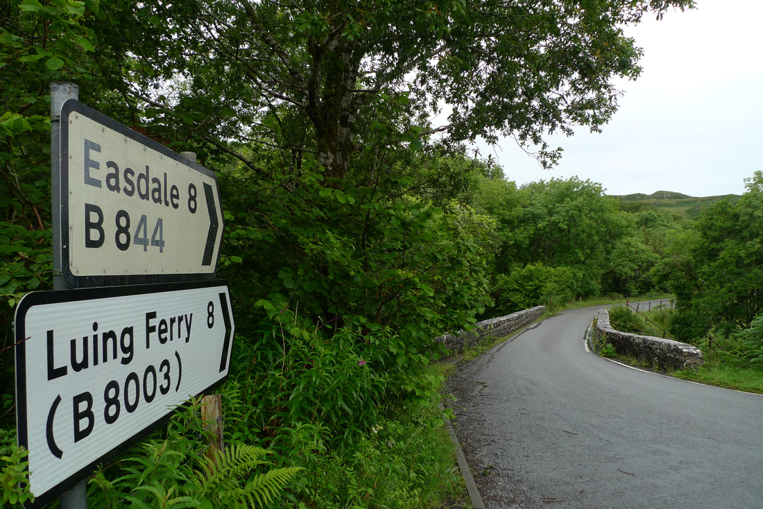 Road signs for Easdale and Luing Ferry.